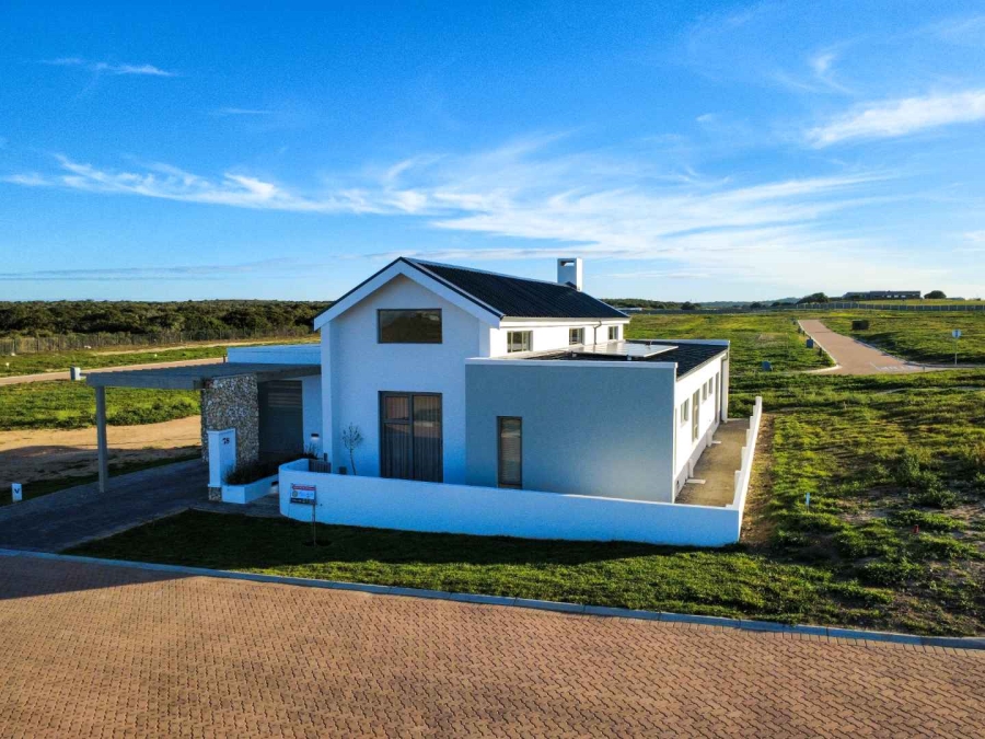 2 Bedroom Property for Sale in Stilbaai Wes Western Cape